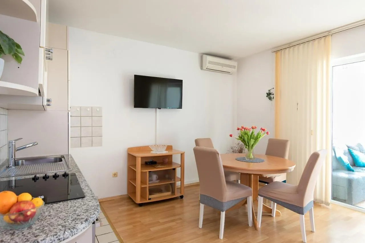 Apartment Filip Krk Town